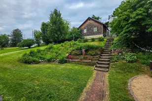 135 Park Ave, Glen Rock, PA 17327 - Photo 69