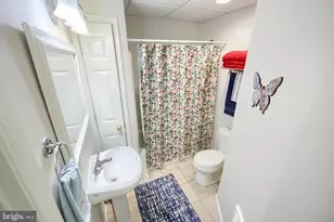 2251 Tall Oaks Ln, York, PA 17406 - Photo 37
