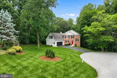 2251 Tall Oaks Lane, York, PA 17406 - Photo 3