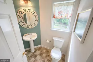 2251 Tall Oaks Ln, York, PA 17406 - Photo 17