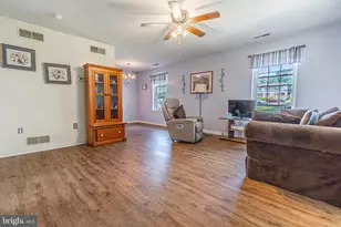 1701 Long Dr, York, PA 17406 - Photo 7