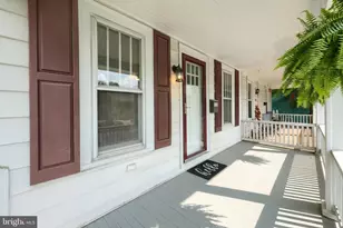 1019 W College Ave, York, PA 17404 - Photo 3