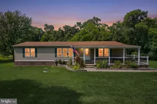 105 Weire Rd, York, PA 17404 - Photo 1