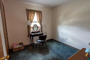 389 Oakwood Dr, Seven Valleys, PA 17360 - Photo 13