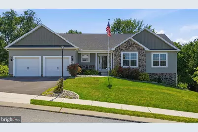 43 Huntmaster Drive, Hanover, PA 17331 - Photo 1