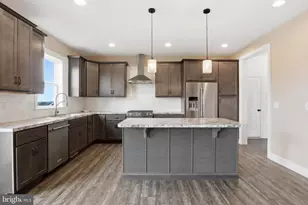 318 W Forrest Ave, Glen Rock, PA 17327 - Photo 19