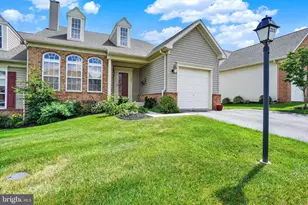 223 Fairmount Ct, Shrewsbury, PA 17361 - Photo 3
