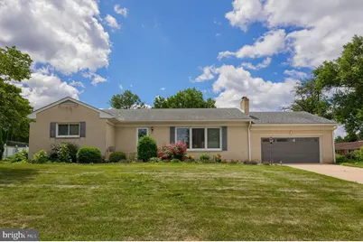 100 N Lynbrook Drive N, York, PA 17402 - Photo 3