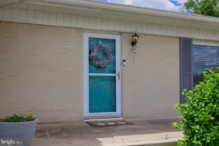 100 N Lynbrook Dr N, York, PA 17402 - Photo 5