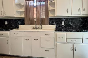 281 W Cottage Pl, York, PA 17401 - Photo 5