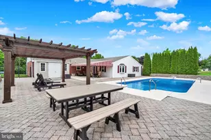 285 S Main St, Mount Wolf, PA 17347 - Photo 31