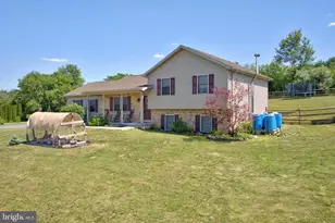 225 N Grant Rd, Thomasville, PA 17364 - Photo 3