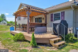 225 N Grant Rd, Thomasville, PA 17364 - Photo 29