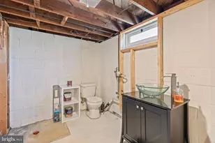 302 Wirt Ave, Hanover, PA 17331 - Photo 27
