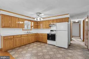 2715 Reservoir Rd, Spring Grove, PA 17362 - Photo 11