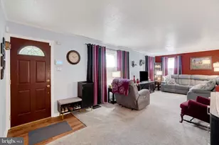 34 High St, Glen Rock, PA 17327 - Photo 3