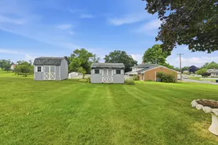 264 S 6th St, Mount Wolf, PA 17347 - Photo 7