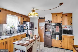 927 Marbrook Ln, York, PA 17404 - Photo 15