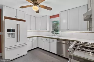 37 S Constitution Ave, New Freedom, PA 17349 - Photo 13