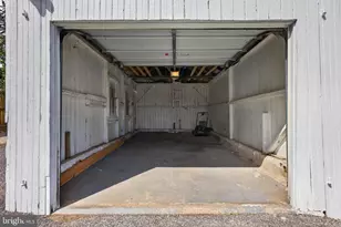 2463 S Queen St, York, PA 17402 - Photo 27