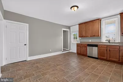 2463 S Queen Street, York, PA 17402 - Photo 7