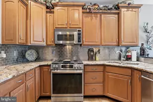 1823 Stone Hill Dr, York, PA 17402 - Photo 17