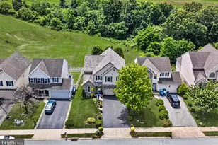 325 Thomas Armor Dr, Windsor, PA 17366 - Photo 3