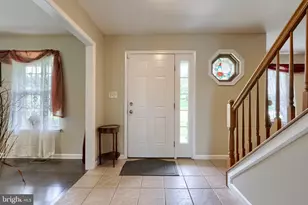 2455 Brandywine Ln, York, PA 17404 - Photo 5