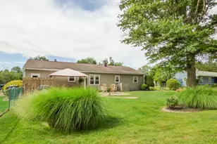 4325 Pinewood Ln, York, PA 17402 - Photo 7