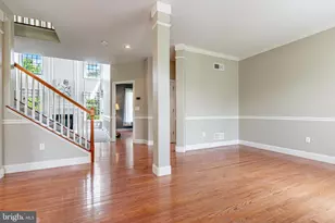 2705 Woodspring Dr, York, PA 17402 - Photo 7