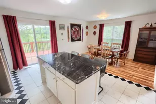 2733 Hunt Club Dr, York, PA 17402 - Photo 17