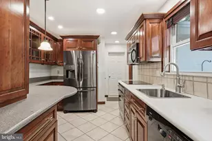 348 Hillside Ln, York, PA 17403 - Photo 11