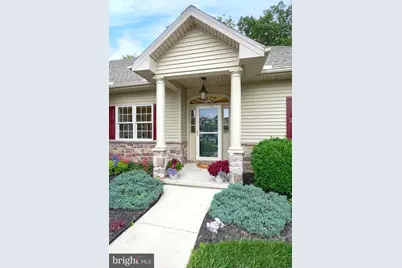 865 Meadow Court, York, PA 17402 - Photo 3