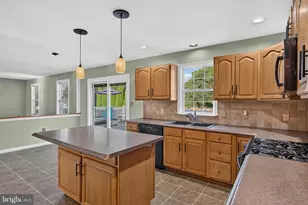 3076 Jodi Ln, Dover, PA 17315 - Photo 15