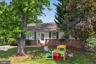117 Mill St, Seven Valleys, PA 17360 - Photo 3