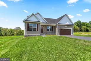 310 Steeple Vw Dr, Hanover, PA 17331 - Photo 3