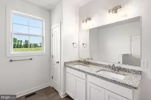 310 Steeple Vw Dr, Hanover, PA 17331 - Photo 17