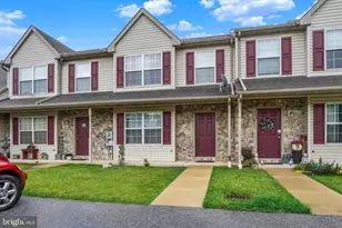 45 Yarrow Ct, Manchester, PA 17345 - Photo 1