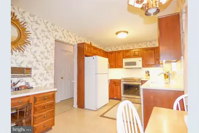 2006 Wyntre Brooke Drive SW, York, PA 17403 - Photo 17