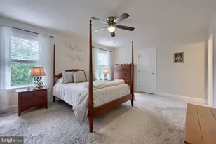 390 Taylor Dr, York, PA 17404 - Photo 19