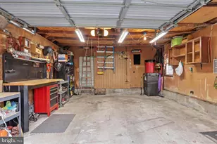 418 E Broadway, Red Lion, PA 17356 - Photo 31