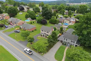 418 E Broadway, Red Lion, PA 17356 - Photo 41