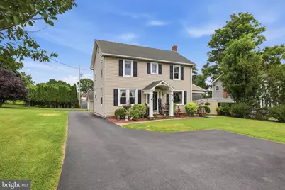 418 E Broadway, Red Lion, PA 17356 - Photo 3