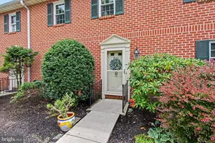 946 Eagle Ln, Wrightsville, PA 17368 - Photo 3