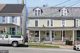 122 N Franklin St, Red Lion, PA 17356 - Photo 1