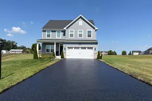 49 Winifred Dr, Hanover, PA 17331 - Photo 1