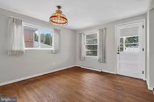356 E Springettsbury Ave, York, PA 17403 - Photo 3