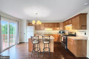 2701 Equestrian Dr, York, PA 17402 - Photo 17