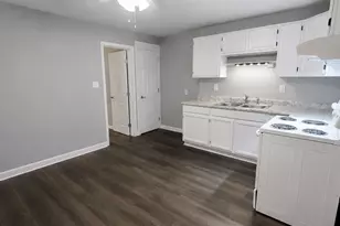 1576 W King St, York, PA 17404 - Photo 3