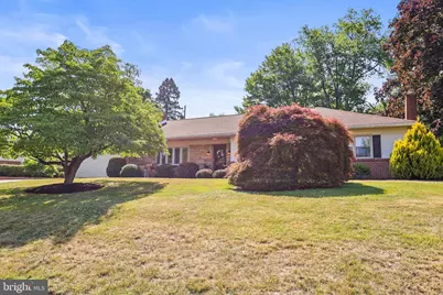 118 Shelbourne Drive, York, PA 17403 - Photo 1